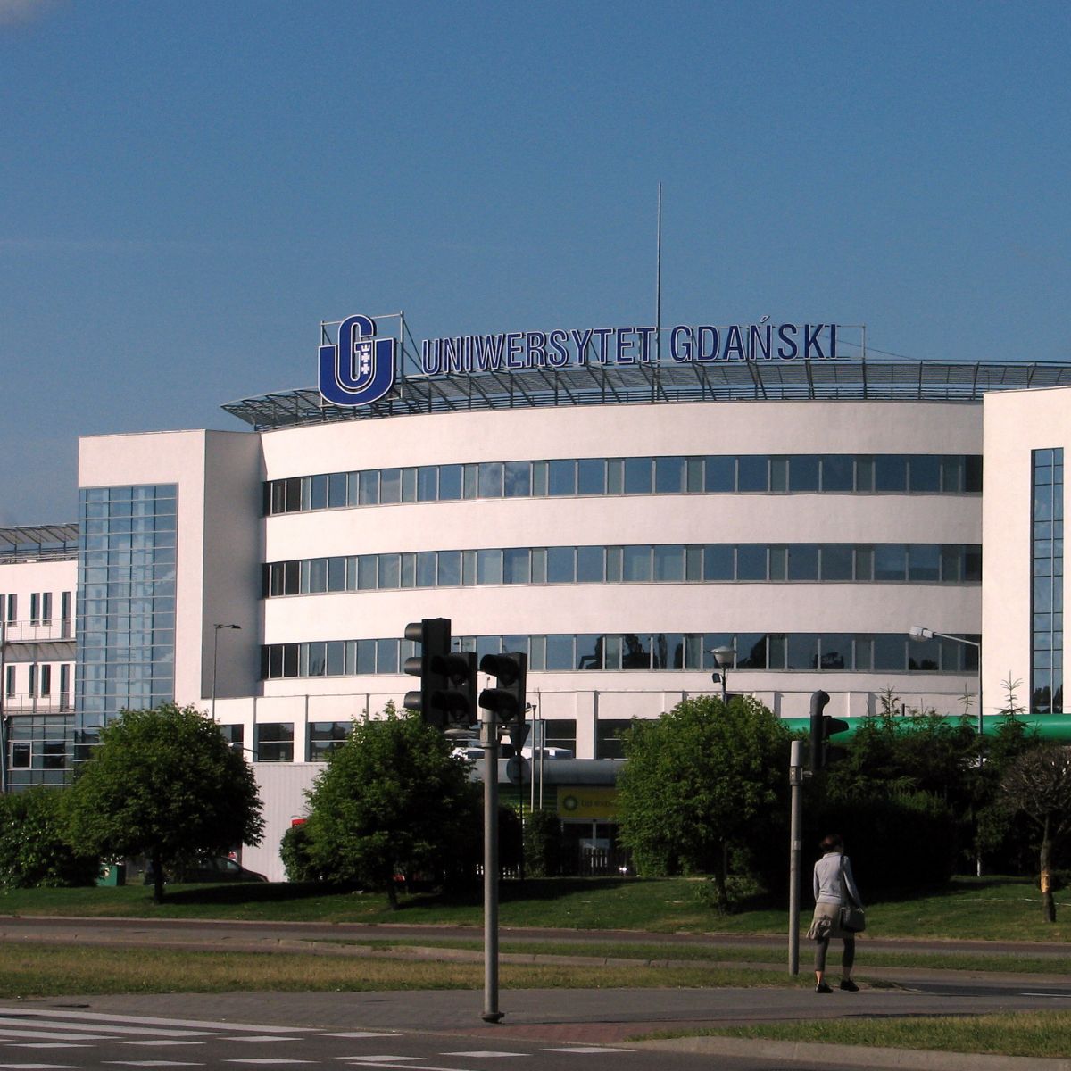 دانشگاه های مورد تایید وزارت بهداشت در لهستان